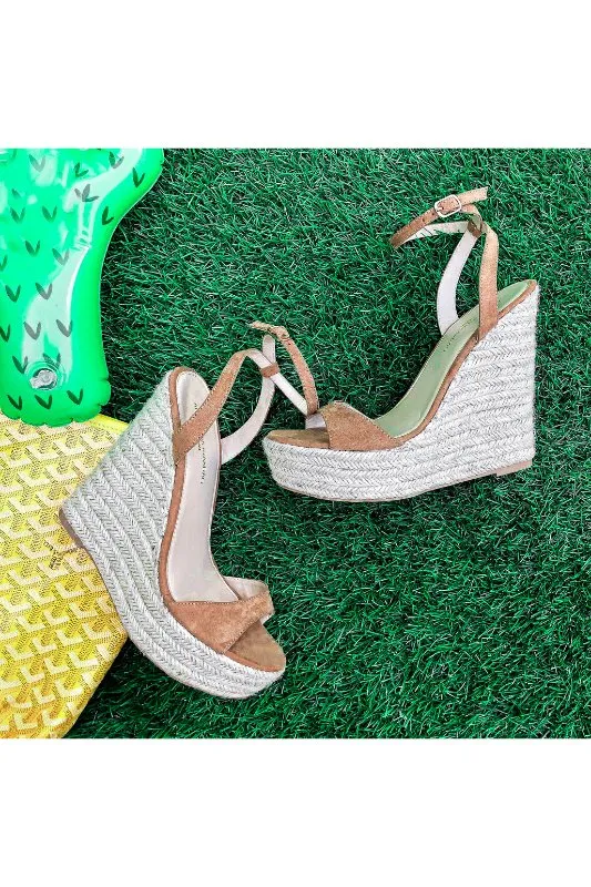 Alyssa B Camel Wedges