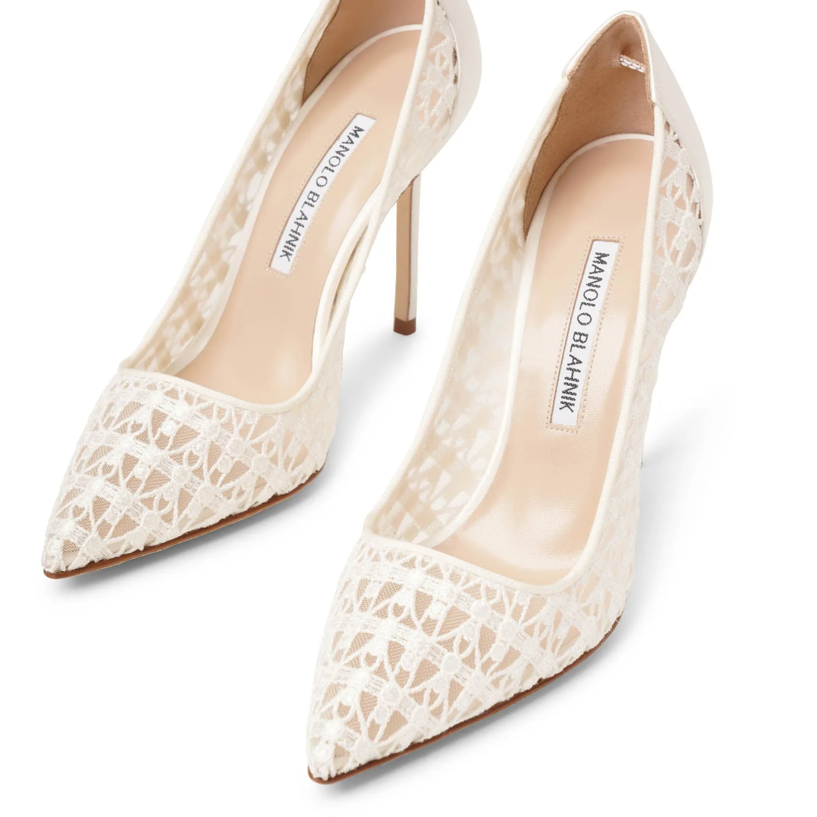 BB lace 105 white lace pumps