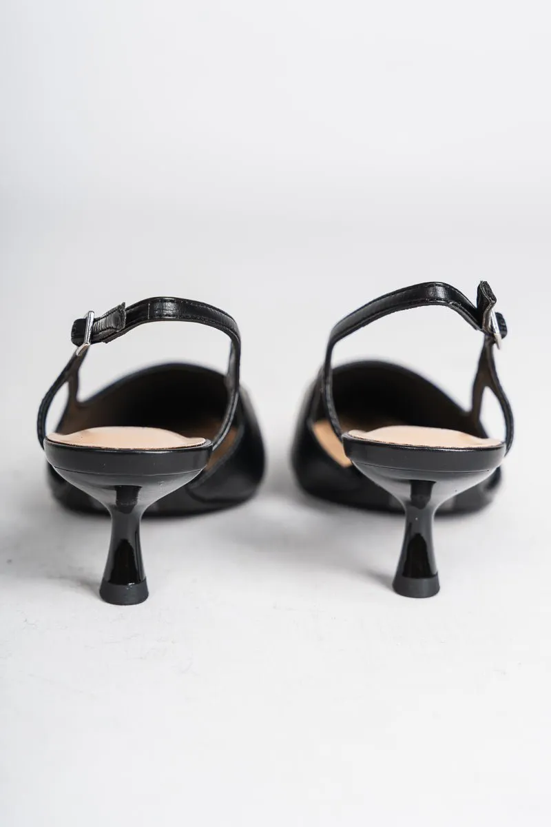 Bell pointed toe kitten heel black