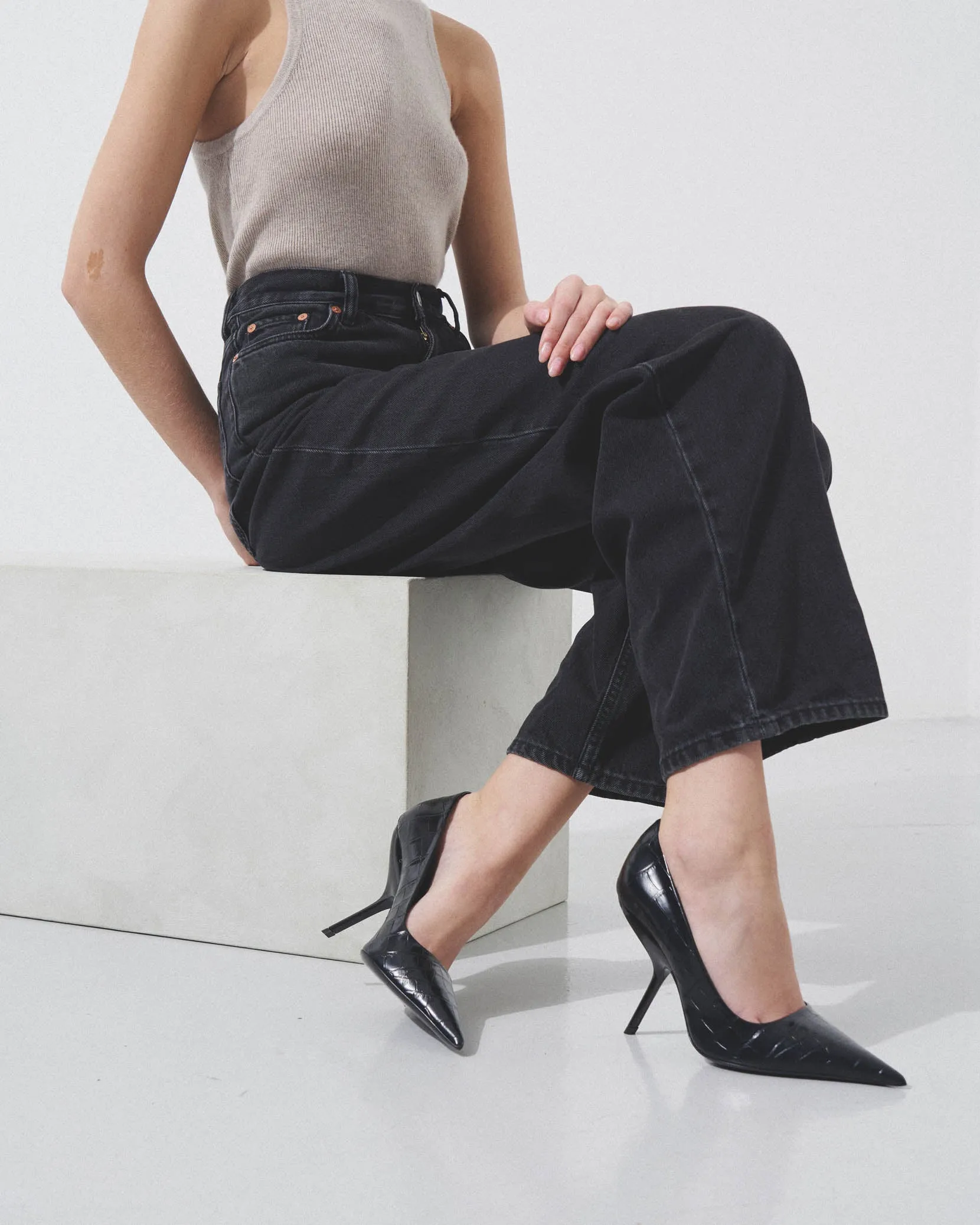 Eva X5 black pumps