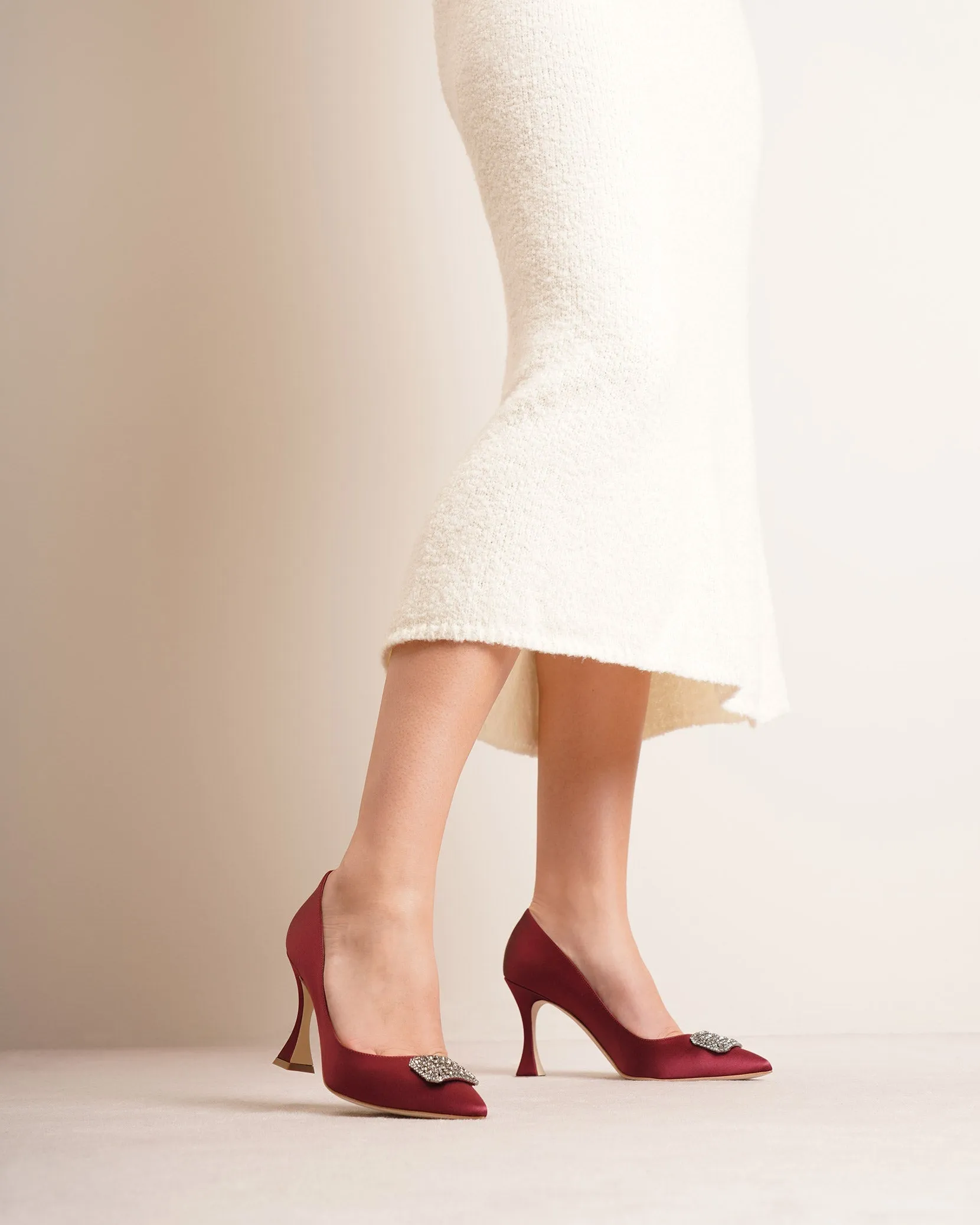 Floritanuhi 90 dark red crystal pumps
