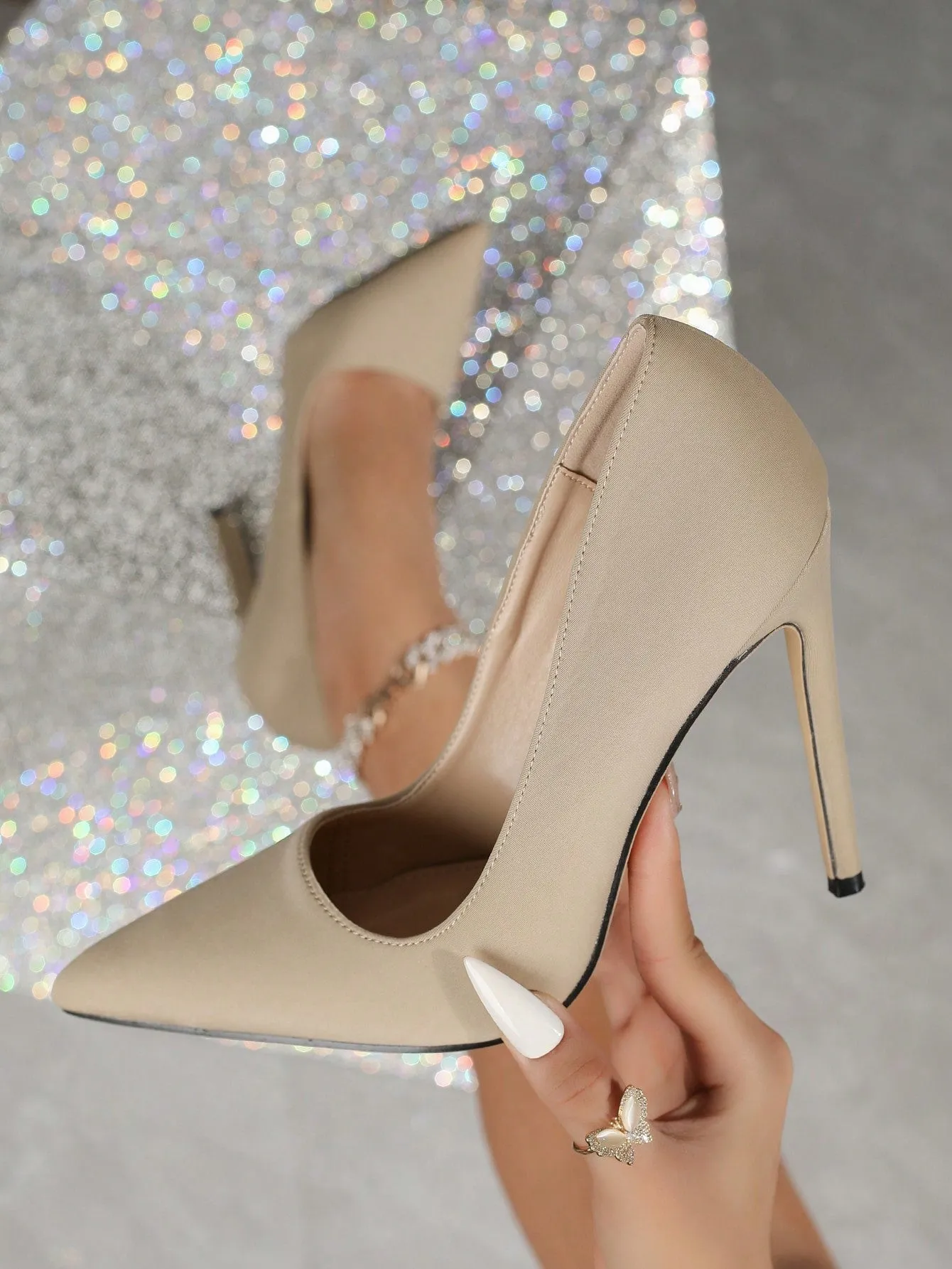 High Heel Pumps For An Afternoon Bunch