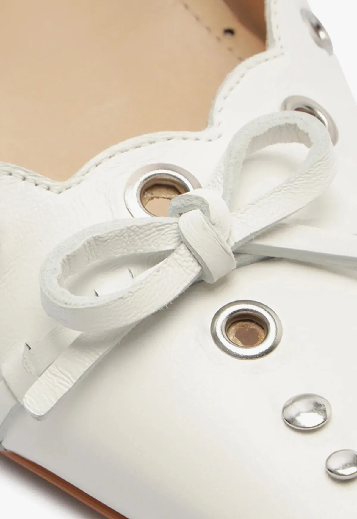Hilly Leather Pump