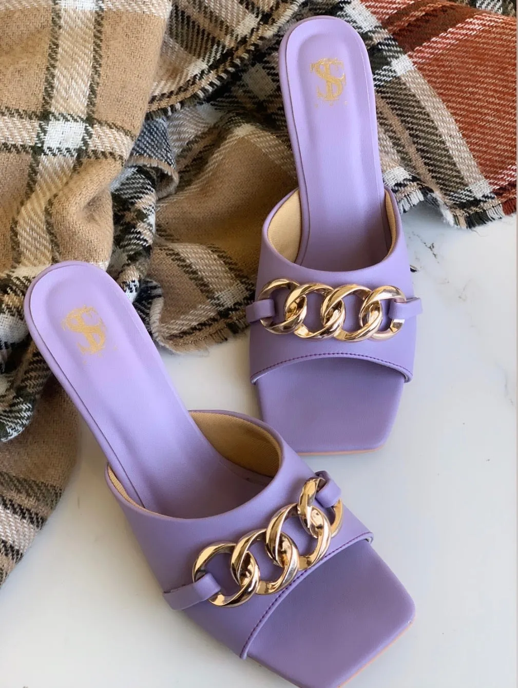 Lilac chained Heels