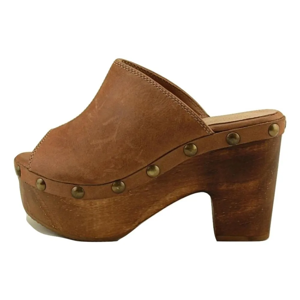 Prima Cocoa Five Worlds Cordani Wedge Clog