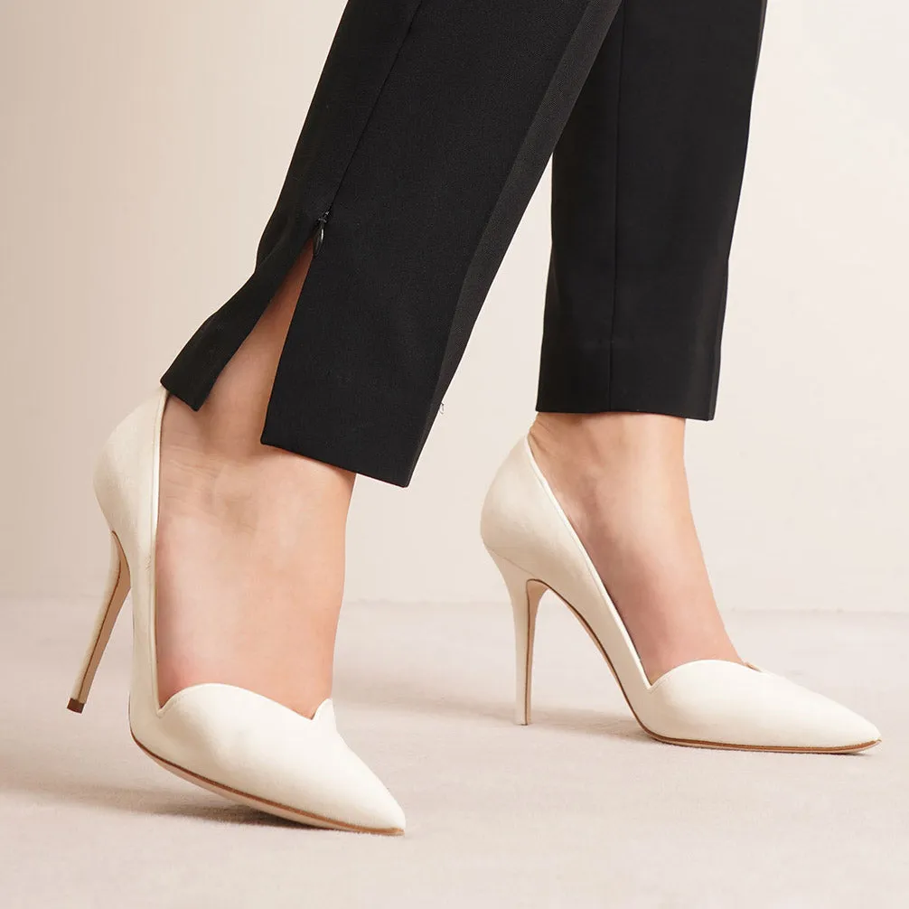 Sinbelahi 105 cream velvet pumps