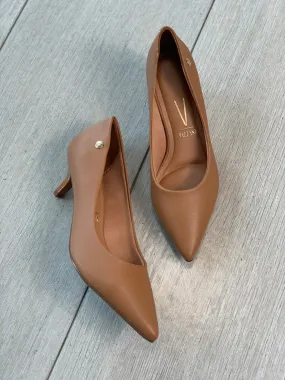 Vizzano 1" Camel Classic Kitten Heel