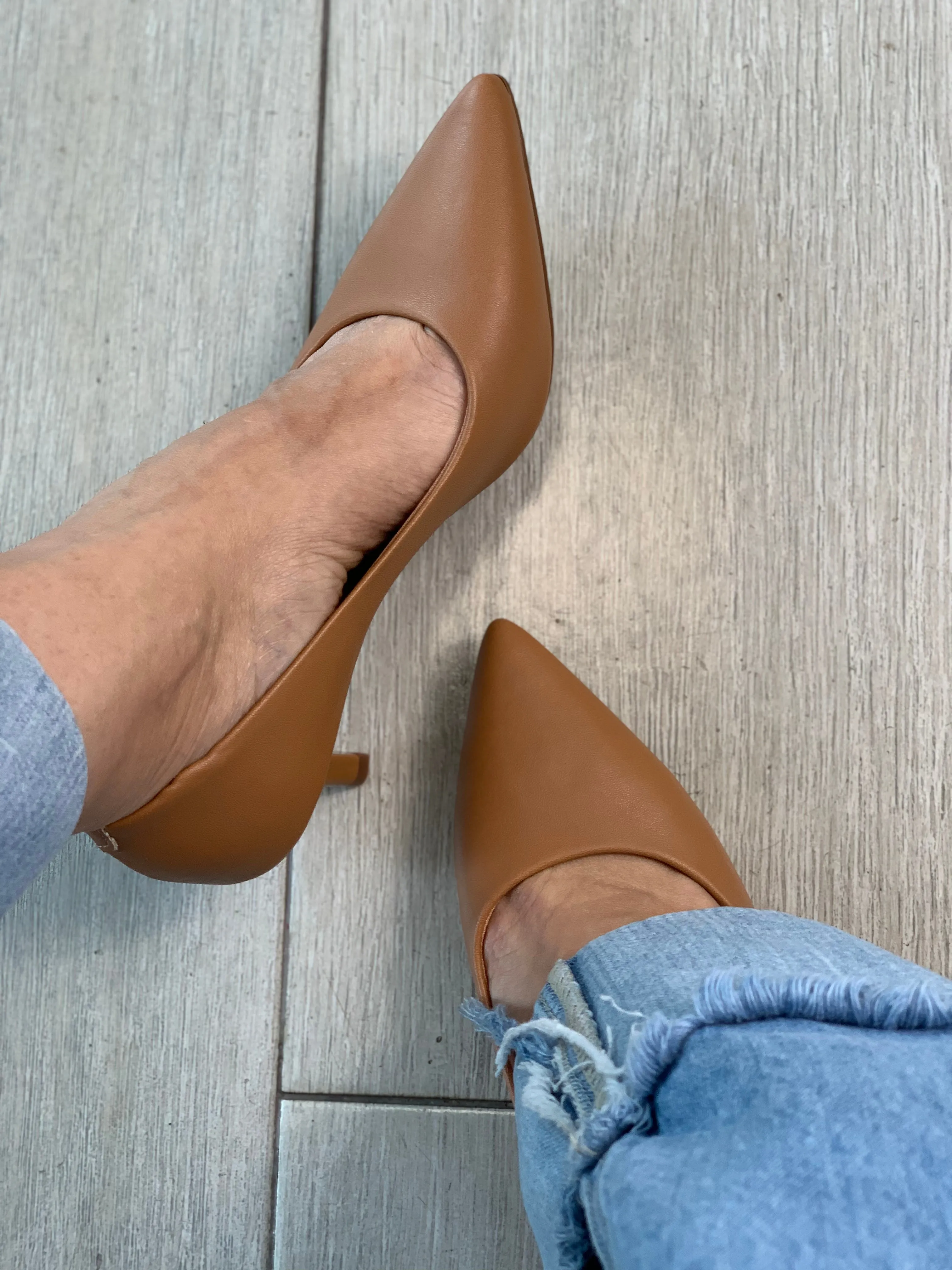 Vizzano 1" Camel Classic Kitten Heel